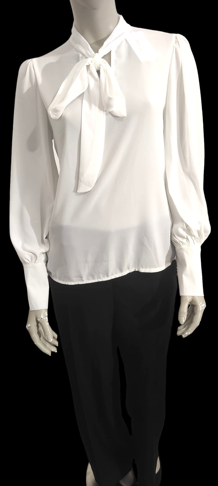 Blouse à nœud lavallière